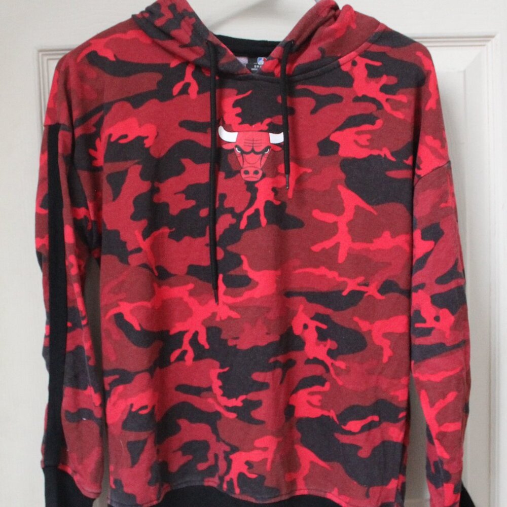 Red Camouflage Chicago Bulls Hoodie